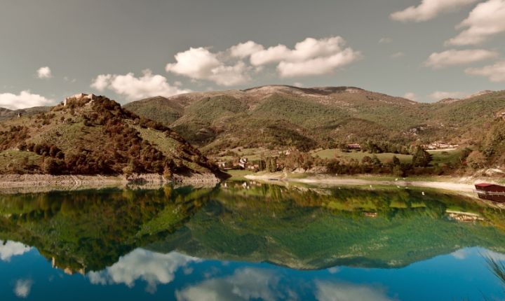 Learn how to travel better by choosing Biosphere Certified companies and destinations with verifiable sustainable practices.