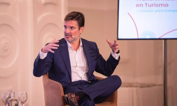 Digital transformation in tourism driving smart destinations and sustainability