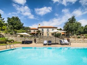 The Fox House: Private Villa