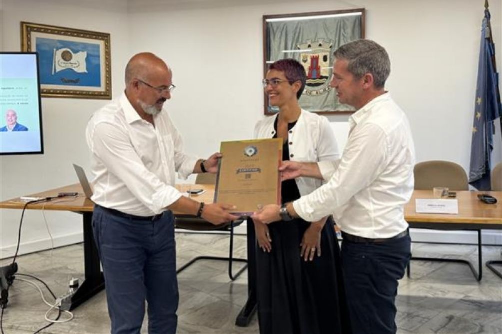 El municipio de Aljezur, en el Algarve portugués, ha sido reconocido como destino Biosphere Certified por su compromiso con la sostenibilidad y los ODS.