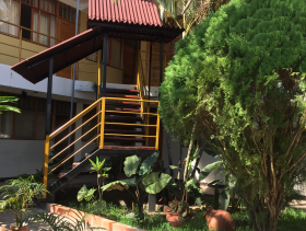 HOSTAL LA CUEVA