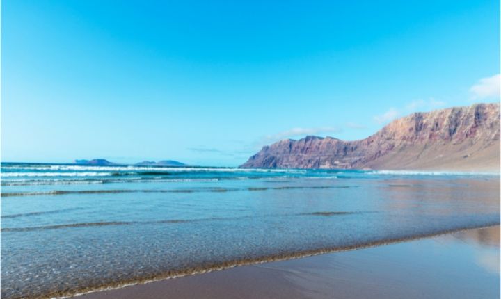 Lanzarote renueva su liderazgo en sostenibilidad turística con el sello Biosphere Gold