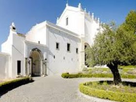 Convento do Espinheiro Historic Hotel & SPA