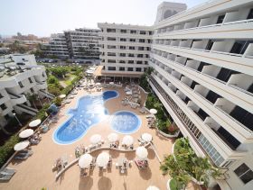 Coral Suites & Spa